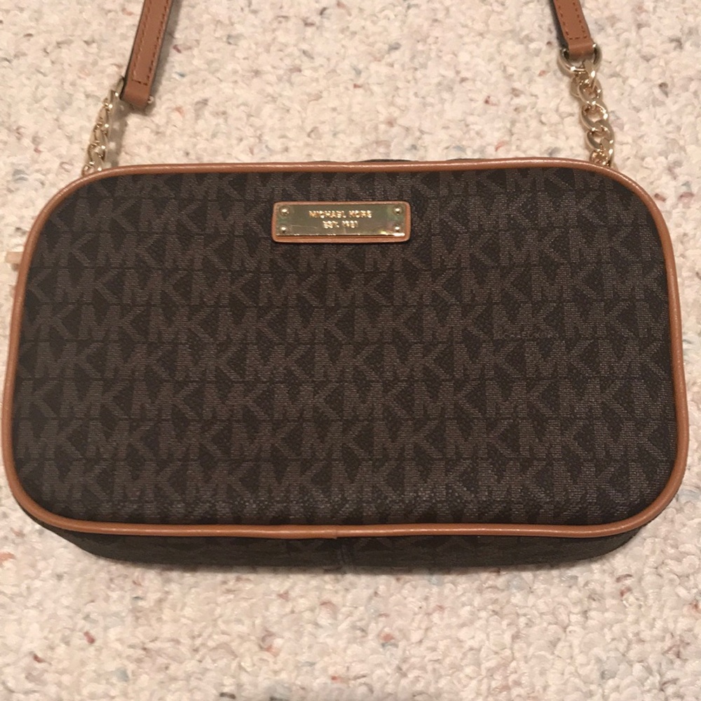 Brand New Michael Kors Jet Set Brown Crossbody Bag